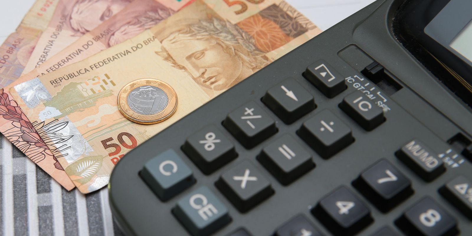 pais-crescera-2,4%-em-2025,-acima-da-america-latina,-diz-banco-mundial