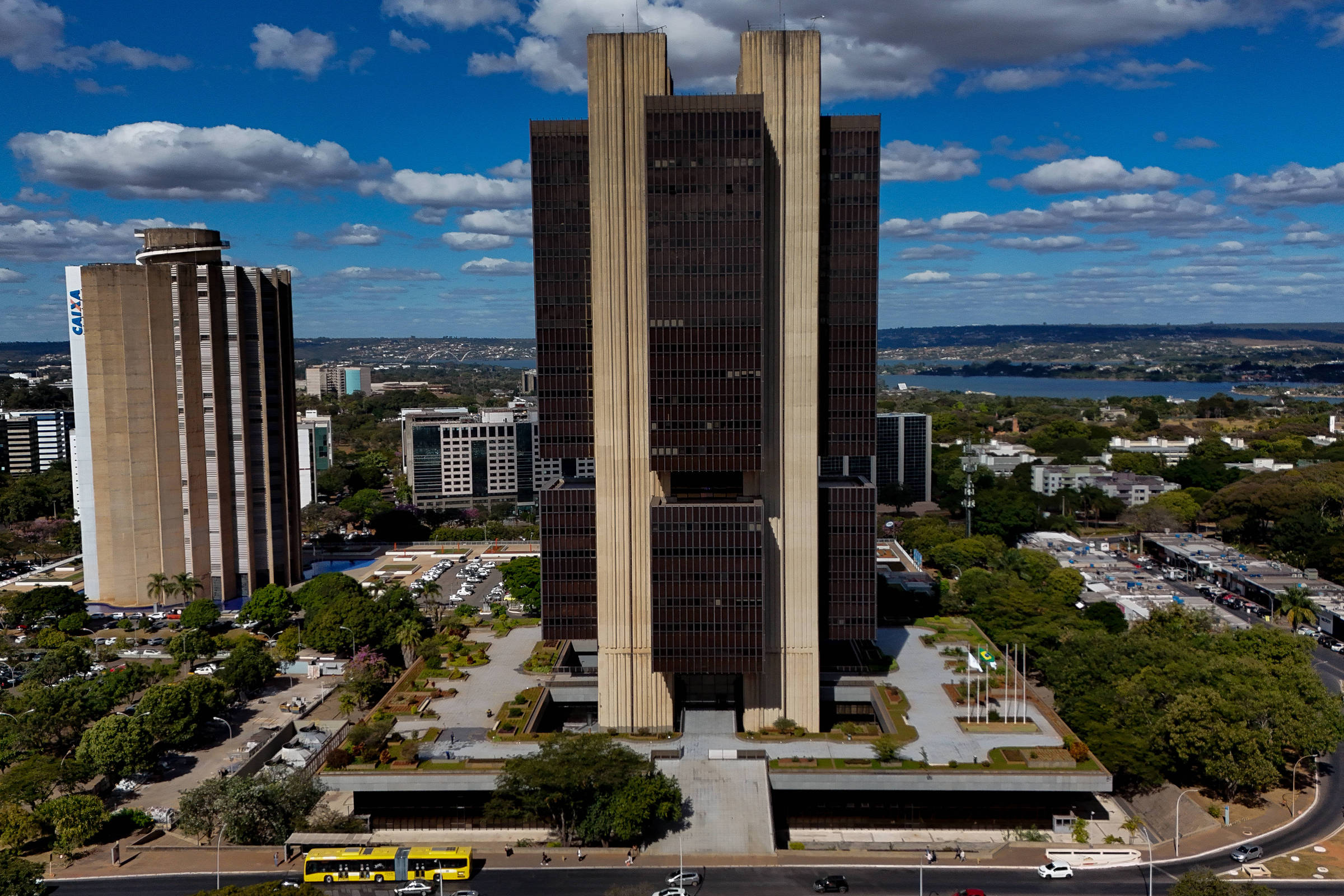 policia-federal,-banco-central-e-coaf-planejam-fortalecer-fiscalizacao-de-fundos-de-investimento