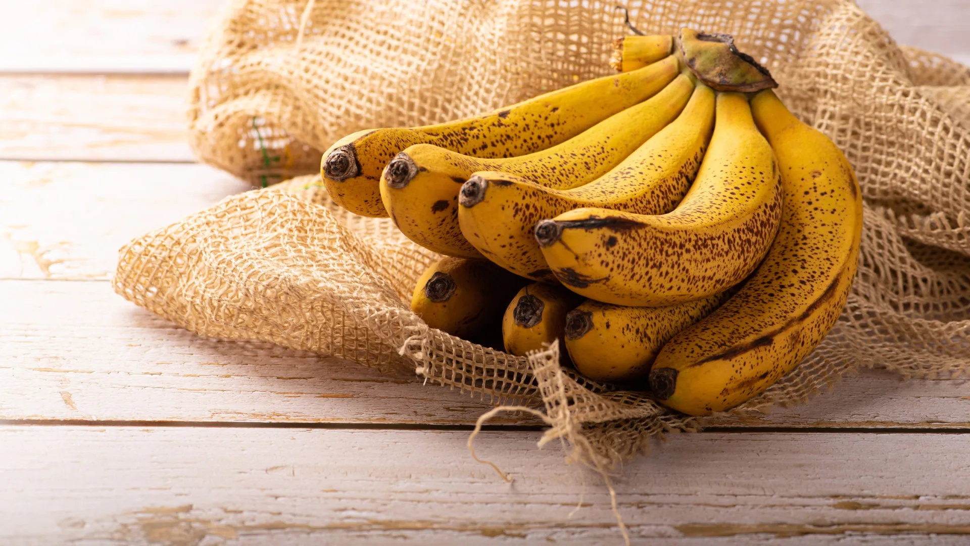 podemos-comer-bananas-com-“manchas”?-saiba-o-que-dizem-os-especialistas