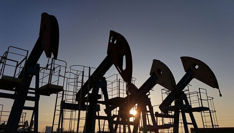 petroleo-fecha-em-alta-impulsionado-por-queda-de-estoques