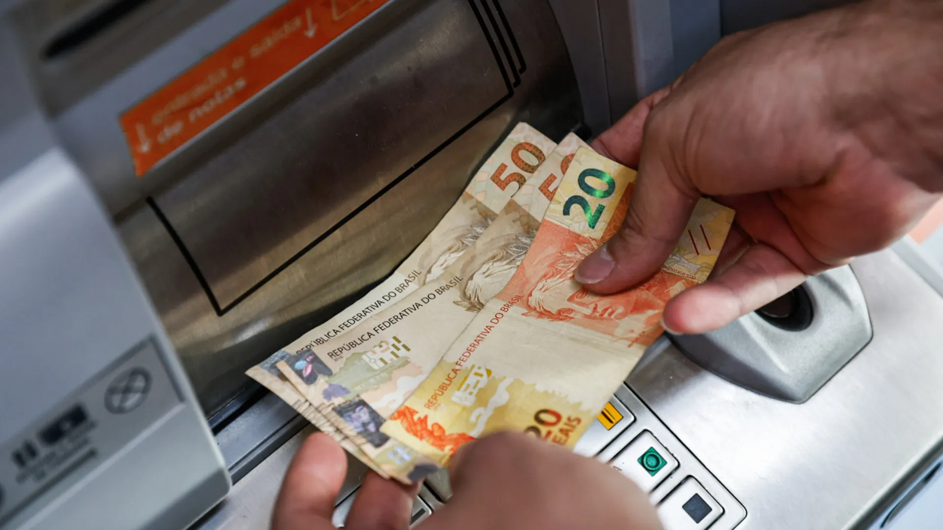 veja-como-fica-o-salario-do-trabalhador-com-os-novos-descontos-do-ir-e-do-inss