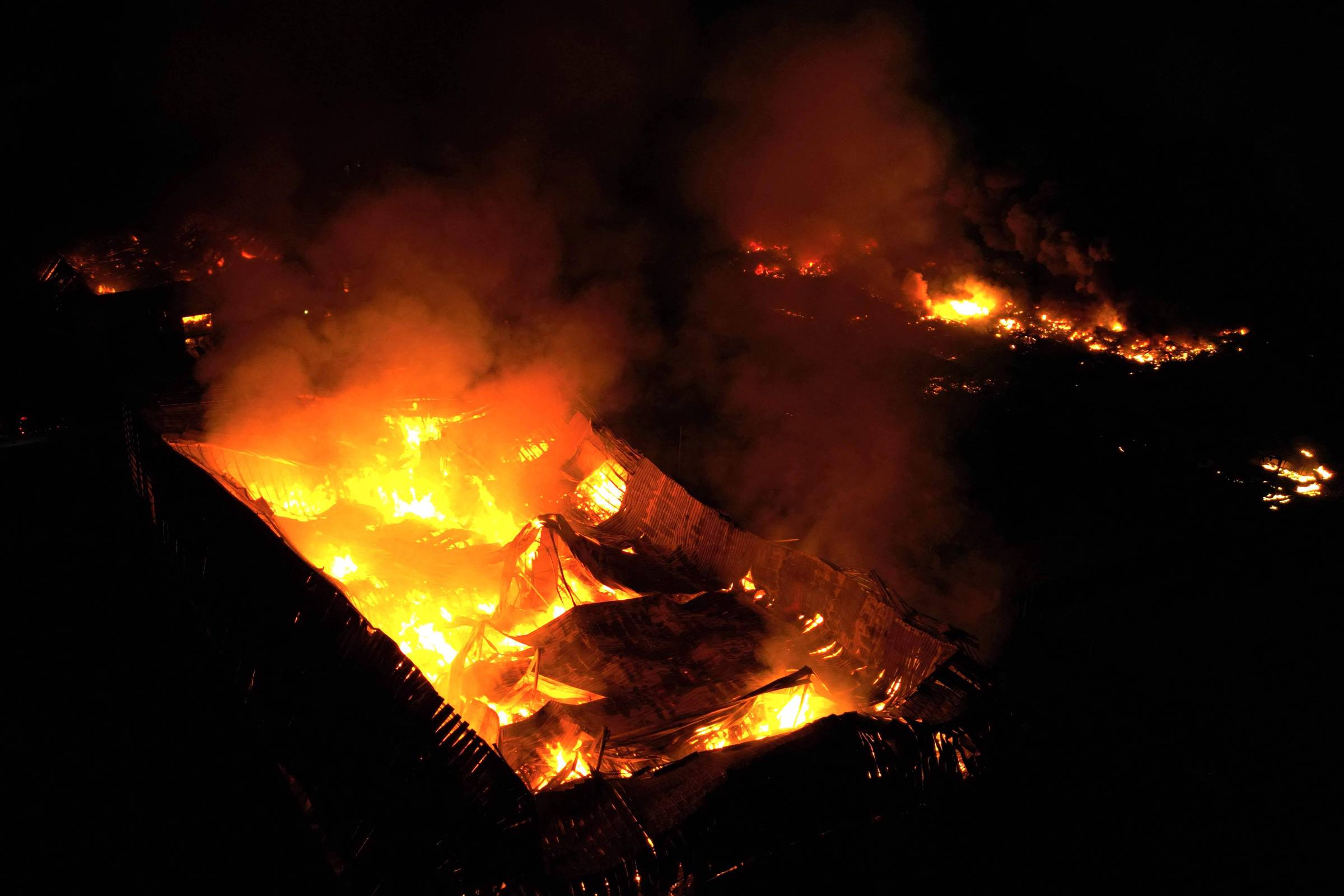 explosao-deixa-ao-menos-22-feridos-em-area-industrial-proxima-a-buenos-aires