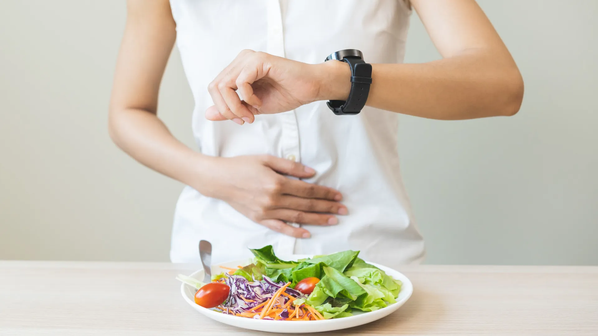 nutricionista-fala-intervalo-ideal-entre-refeicoes-para-saude-intestinal