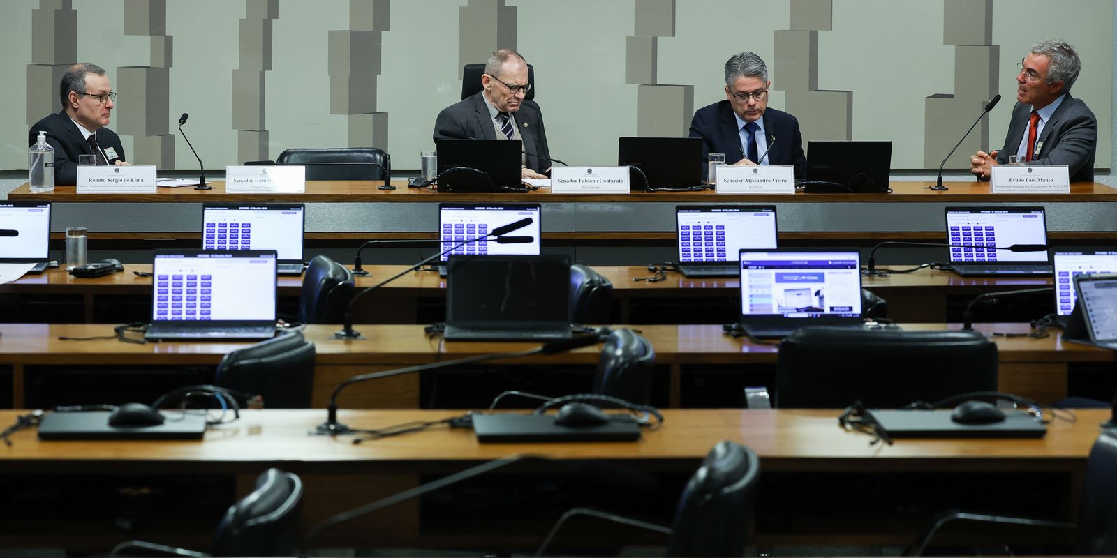 cpi-do-crime-organizado-aprova-a-convocacao-de-th-joias