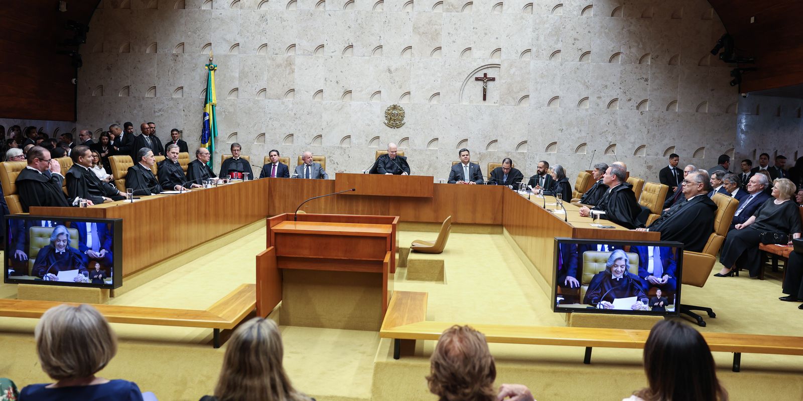 trama-golpista:-stf-comeca-a-julgar-reus-do-nucleo-2-nesta-terca-feira
