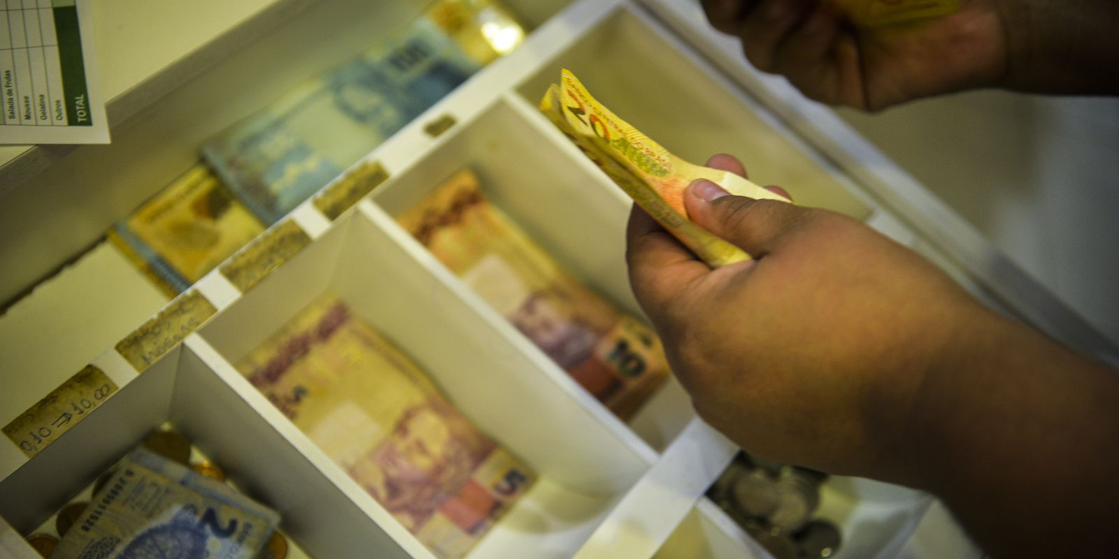 caixa-comeca-a-pagar-saldo-do-fgts-retido-pelo-saque-aniversario