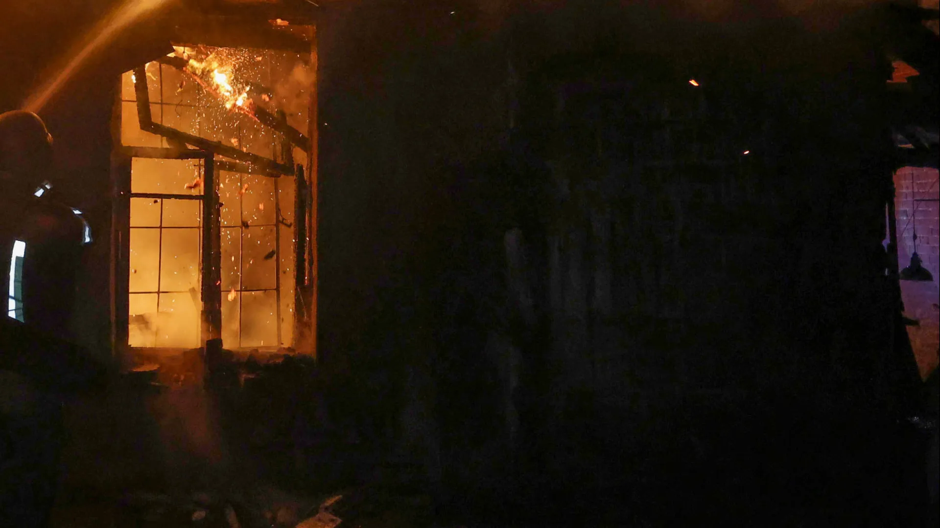 video-mostra-comeco-de-incendio-em-crans-montana;-40-pessoas-morreram