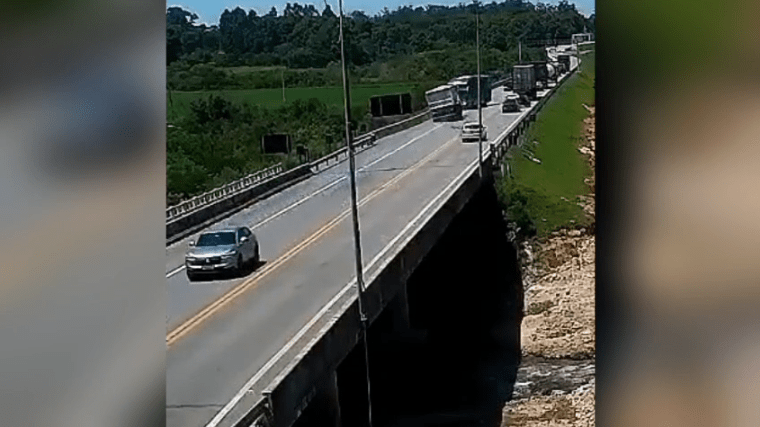video-mostra-momento-do-acidente-que-deixou-11-mortos-em-pelotas-(rs)