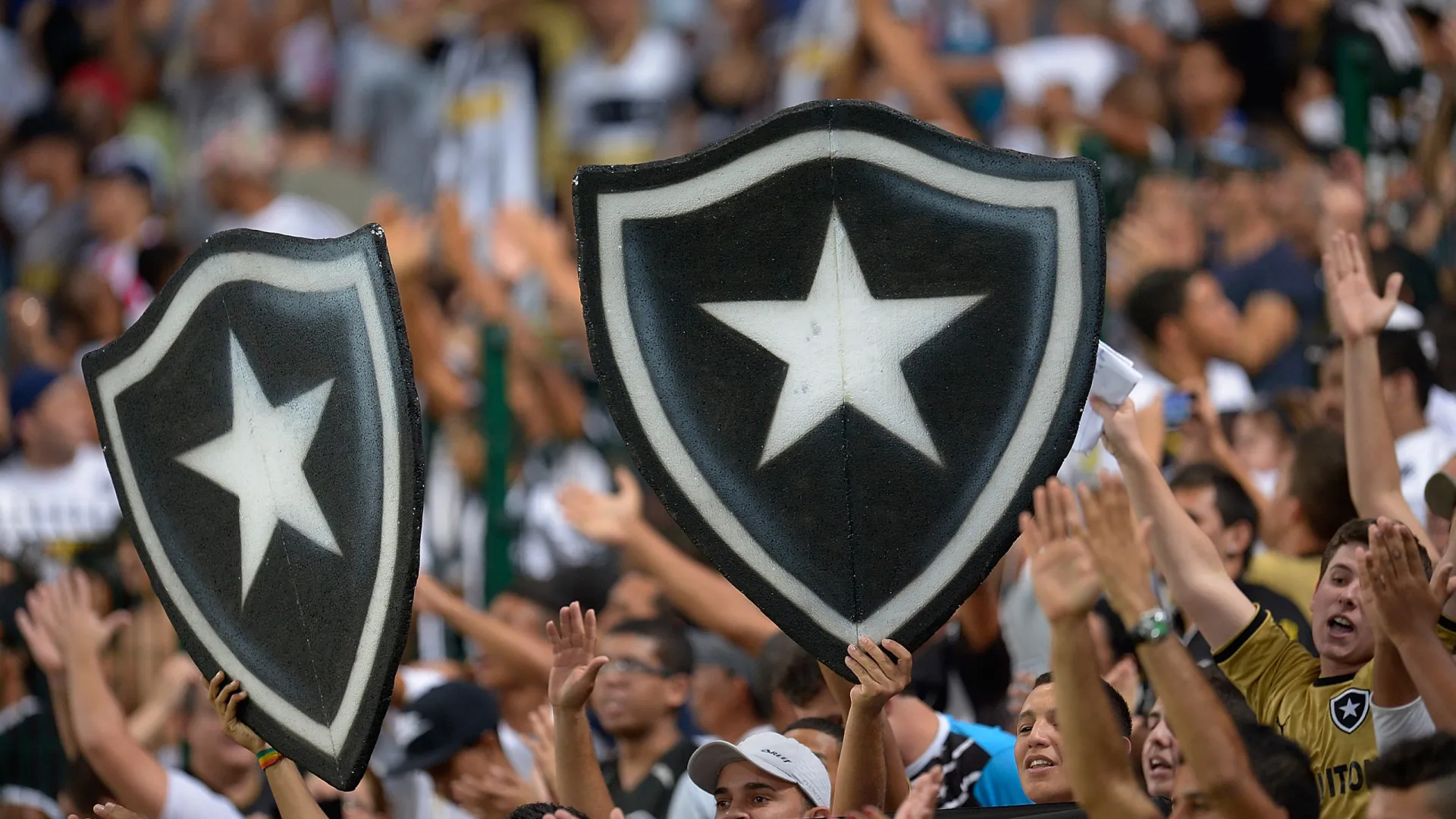 oito-times-brasileiros-estao-com-transfer-ban-na-fifa