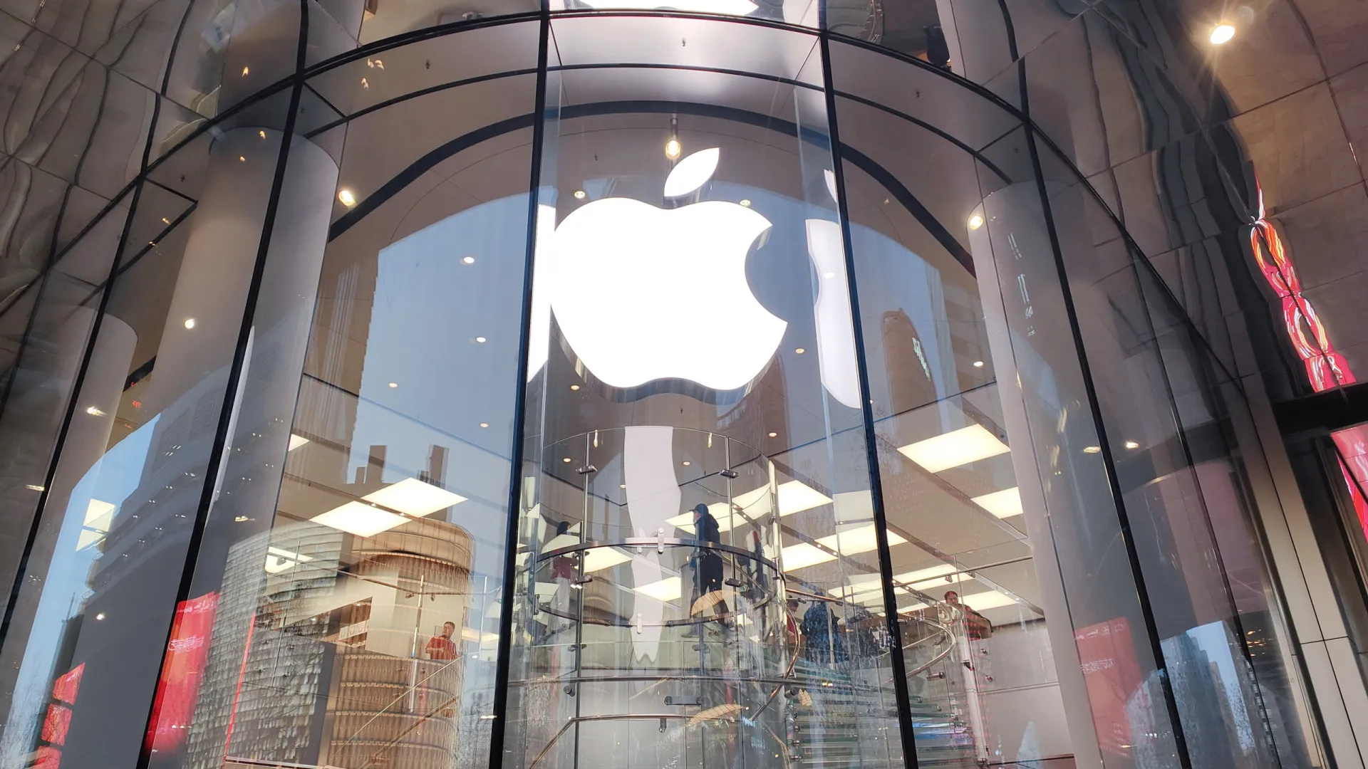 novo-rumor-volta-a-apontar-lancamento-do-iphone-18-so-para-2027