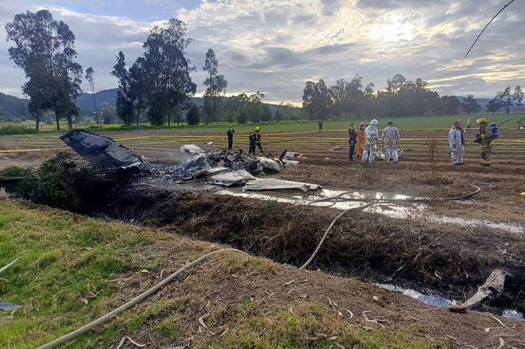 seis-pessoas-morrem-em-acidente-aereo-na-colombia,-incluindo-cantor-popular