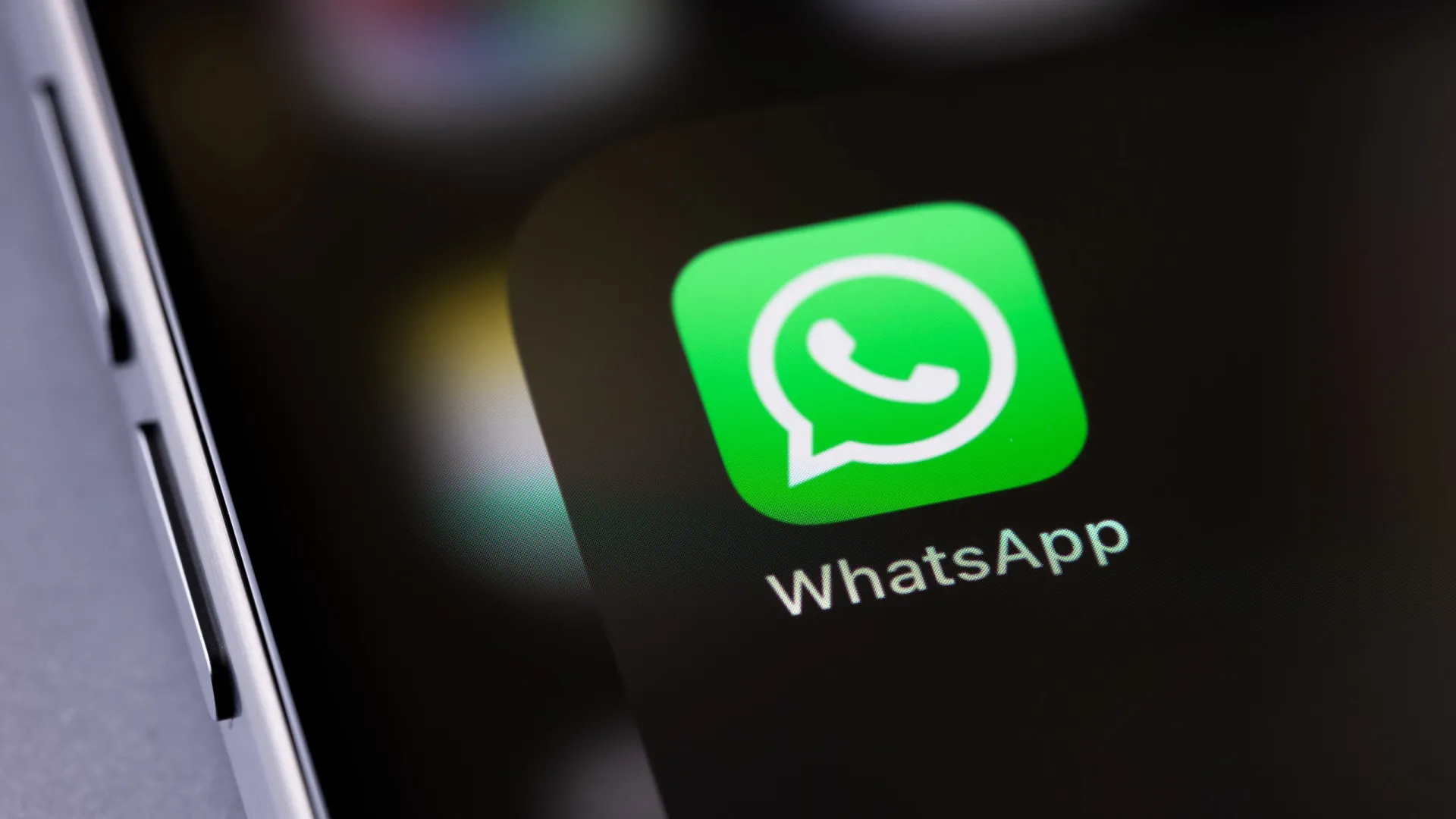 perfis-do-whatsapp-devem-ganhar-foto-de-capa,-e-testes-comecaram-no-iphone