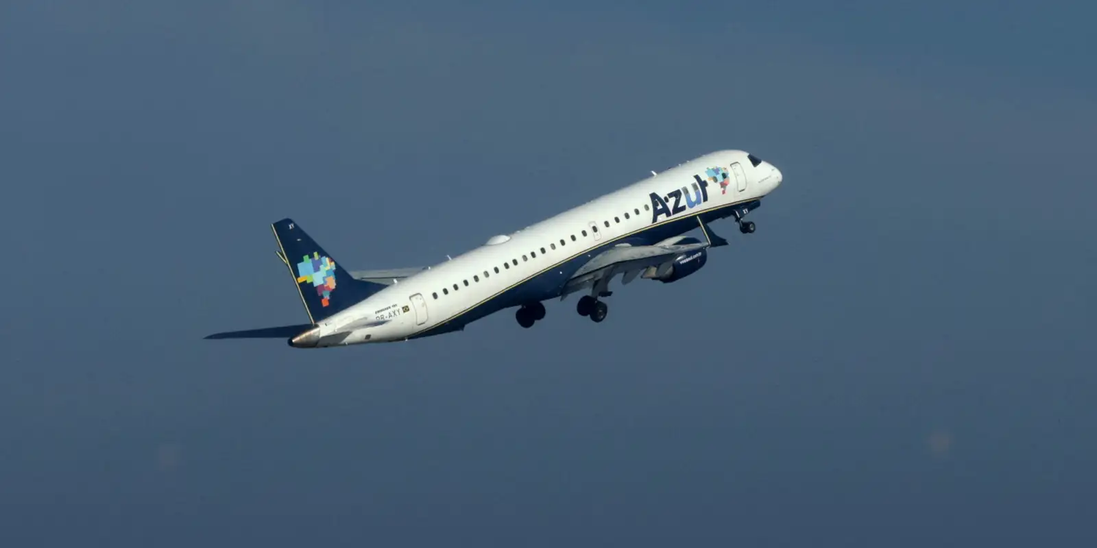 cade-aprova-aumento-da-participacao-da-united-na-azul
