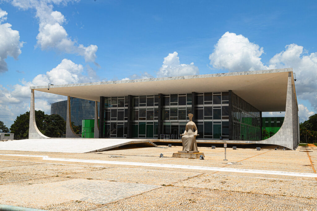 congresso-e-stf-buscam-consenso-sobre-penduricalhos
