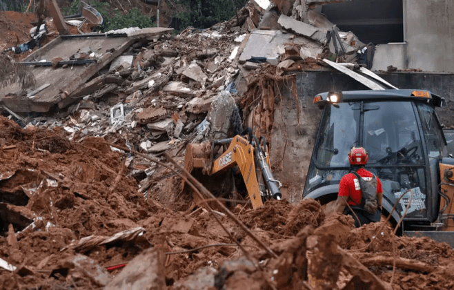 numero-de-mortos-com-as-chuvas-chega-a-30-em-minas-gerais