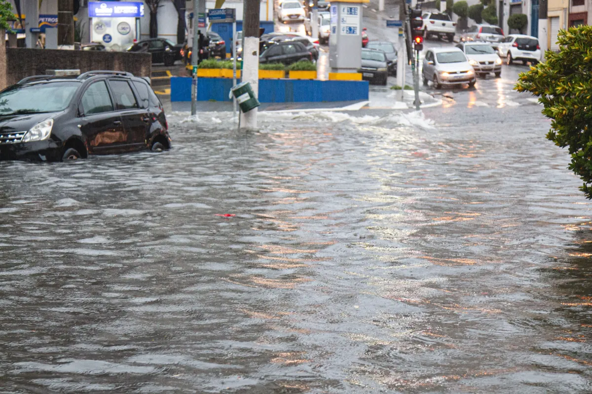 sao-paulo-em-estado-de-atencao-para-alagamentos