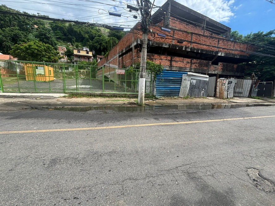 esgoto-a-ceu-aberto-volta-a-ser-problema-em-bairros-de-niteroi