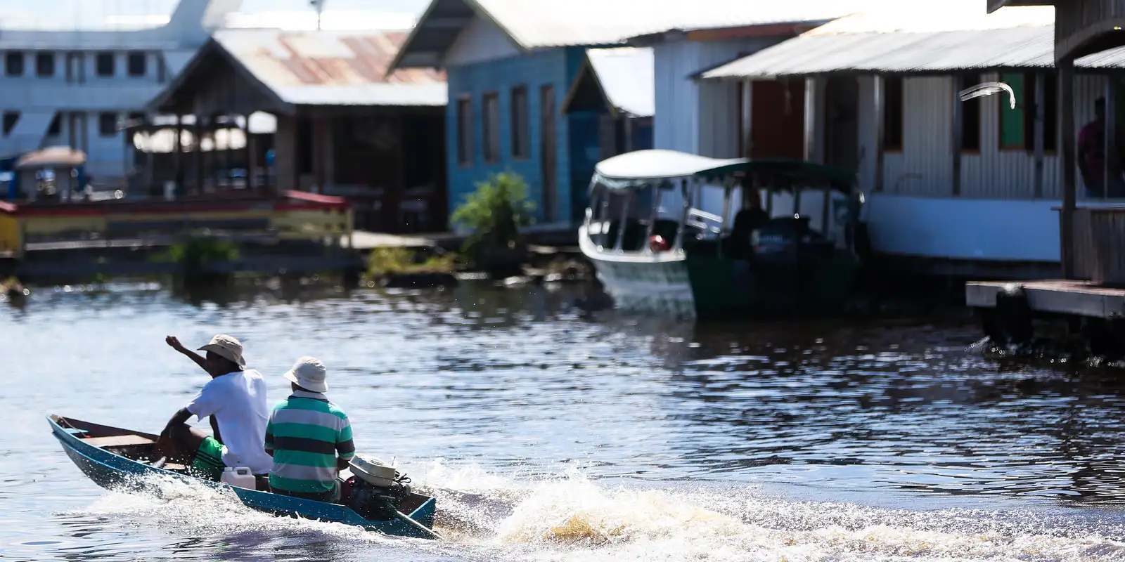 cheia-no-amazonas-deixa-quatro-cidades-em-situacao-de-emergencia