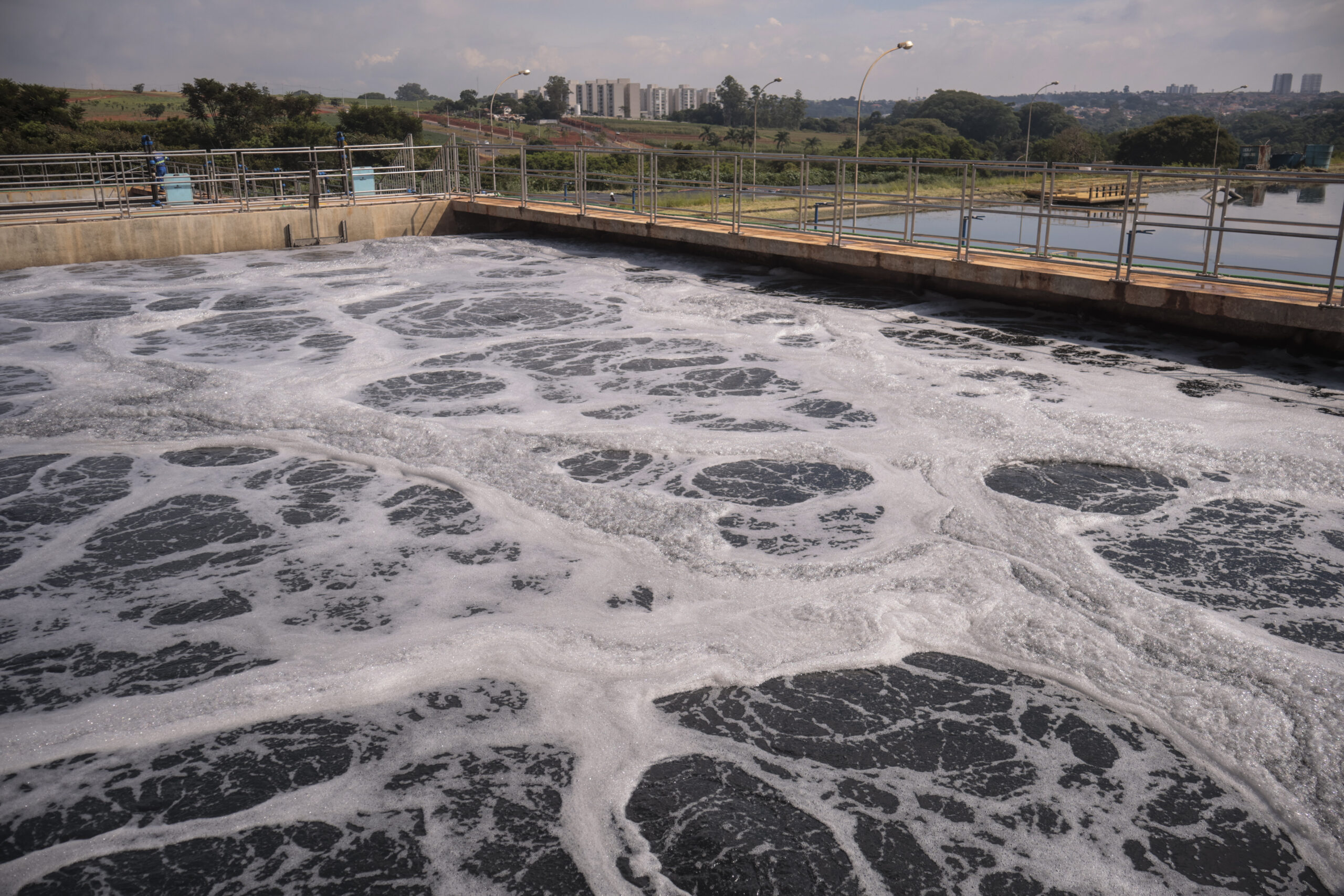 governo-de-sp-anuncia-pacote-de-r$-1,28-bilhao-em-saneamento-e-inaugura-estacao-de-tratamento-em-paulinia