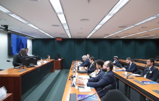 motoristas-de-aplicativo-pedem-maior-remuneracao-e-mais-seguranca-em-debate-na-camara