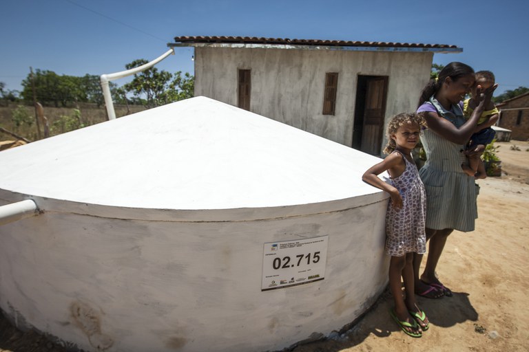 pesquisa-da-fgv-aponta-que-programa-cisternas-melhora-saude-dos-bebes-no-semiarido-brasileiro