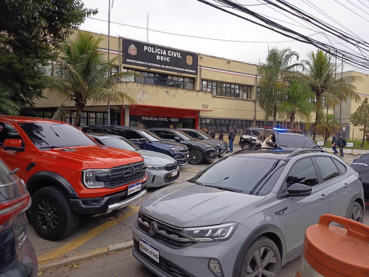 policia-civil-de-sp-faz-operacao-de-combate-a-esquema-de-fraudes-financeiras-contra-idosos