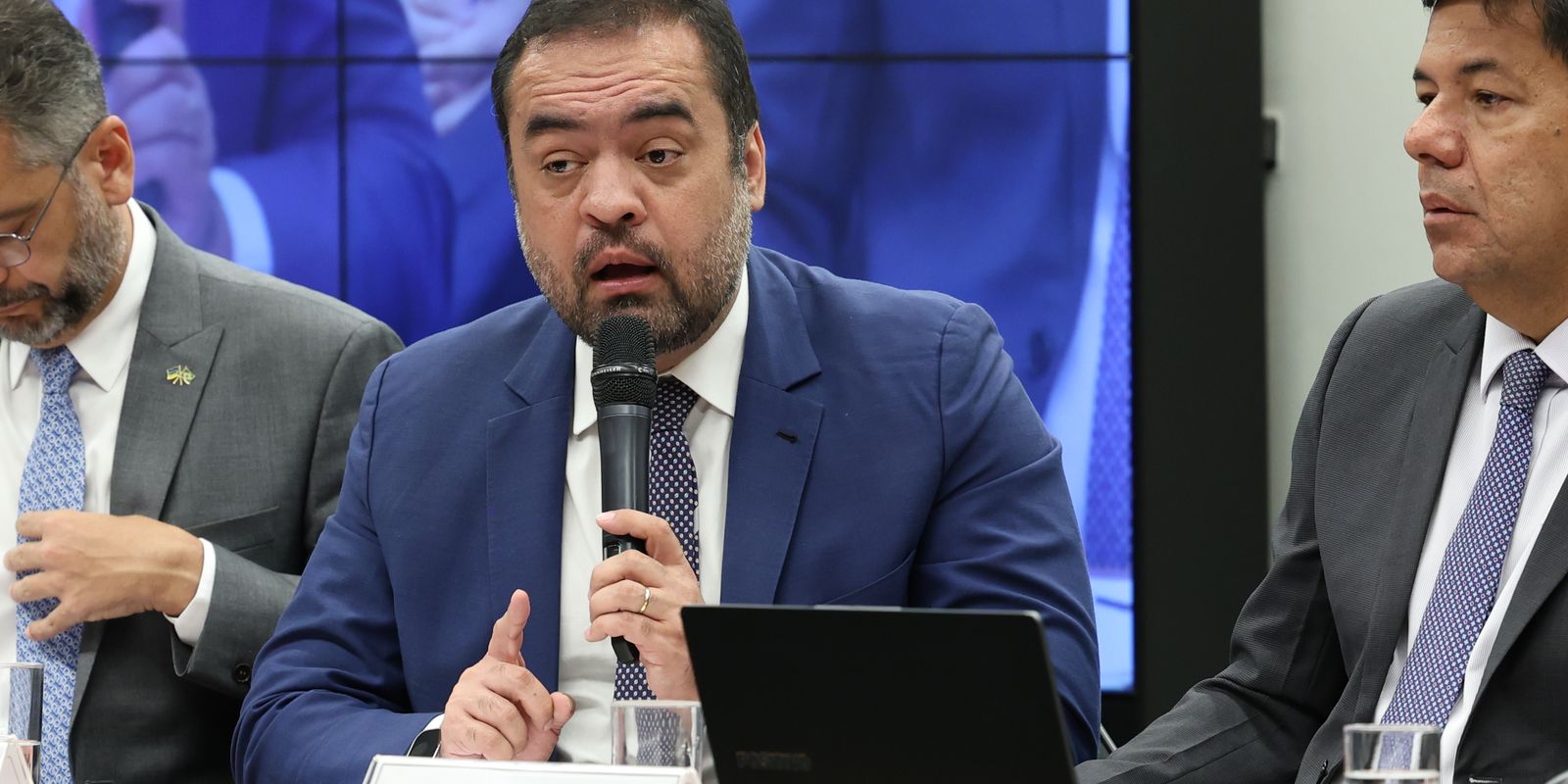 tse-mantem-condenacao-de-claudio-castro-a-inelegibilidade