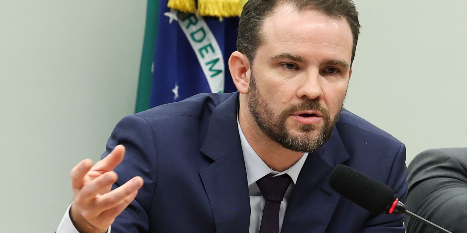 durigan-afirma-que-pix-nao-esta-na-mesa-de-negociacao-com-eua