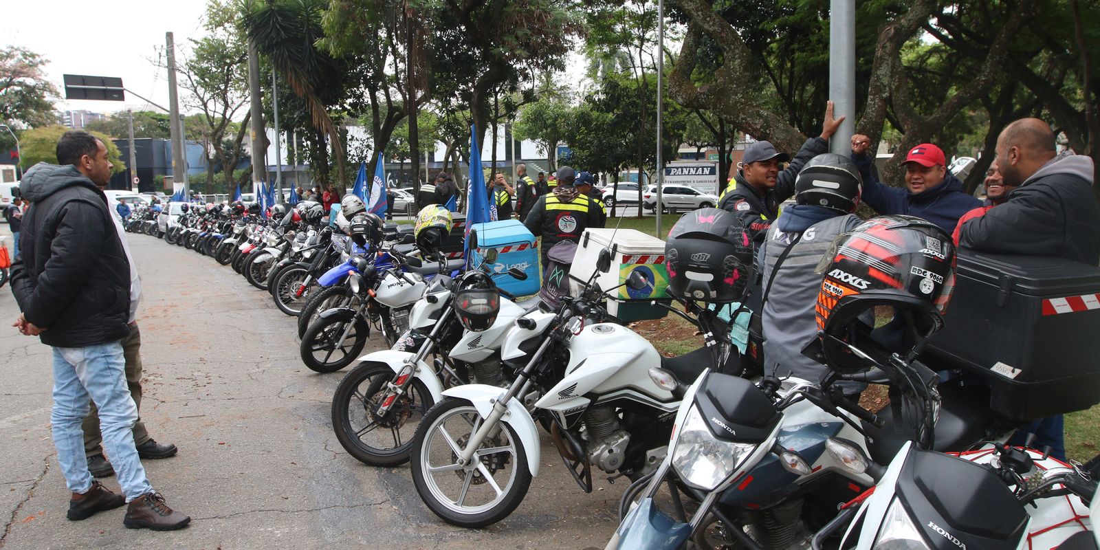 governo-prepara-linha-de-credito-para-motociclistas-de-aplicativos