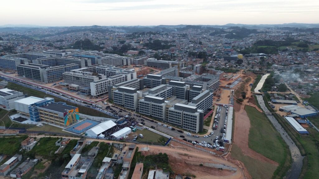 governo-de-sp-entrega-moradias-a-mais-de-370-familias-de-areas-de-protecao-ambiental-no-grajau