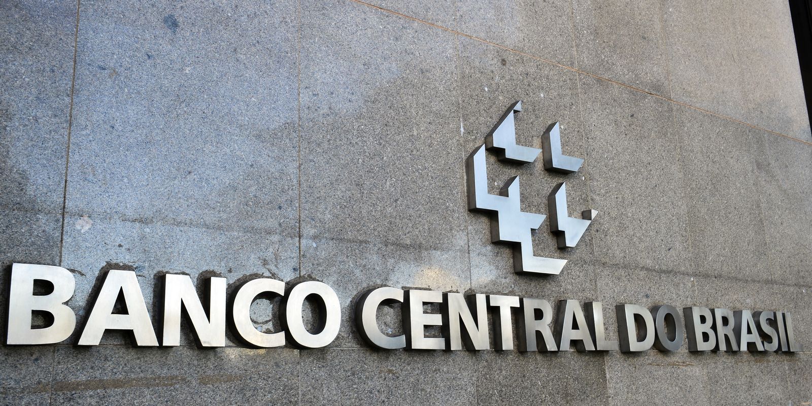 ccj-do-senado-aprova-autonomia-financeira-do-banco-central