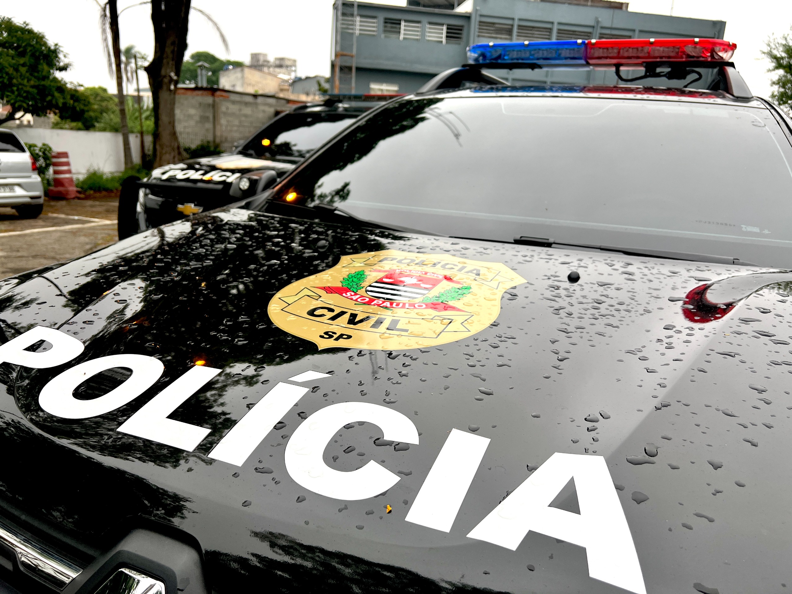 policia-desmantela-‘casa-bomba’-e-apreende-120-kg-de-drogas-no-interior-de-sp