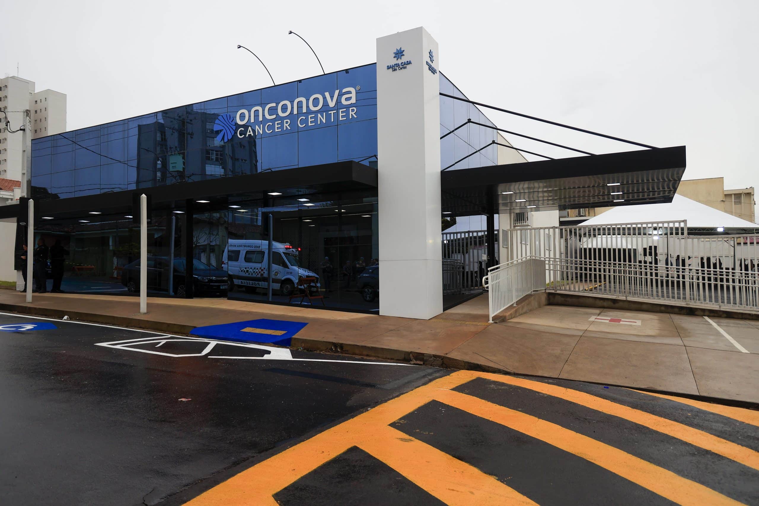 caravana-3d:-governo-de-sp-amplia-atendimento-a-pacientes-com-cancer-na-regiao-central