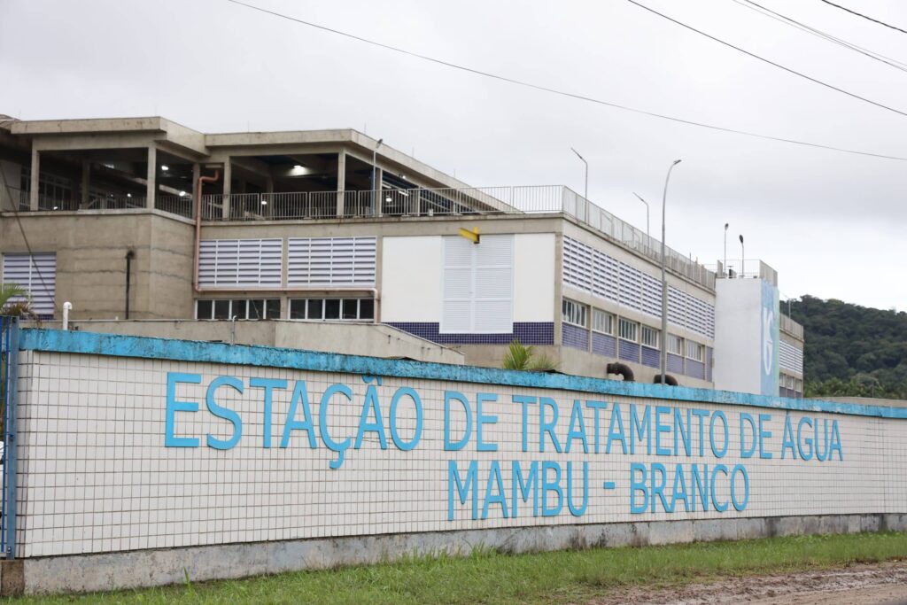 caravana-3d:-governo-de-sp-anuncia-r$-8,4-bi-para-a-baixada-santista,-com-foco-em-infraestrutura-e-abastecimento-de-agua