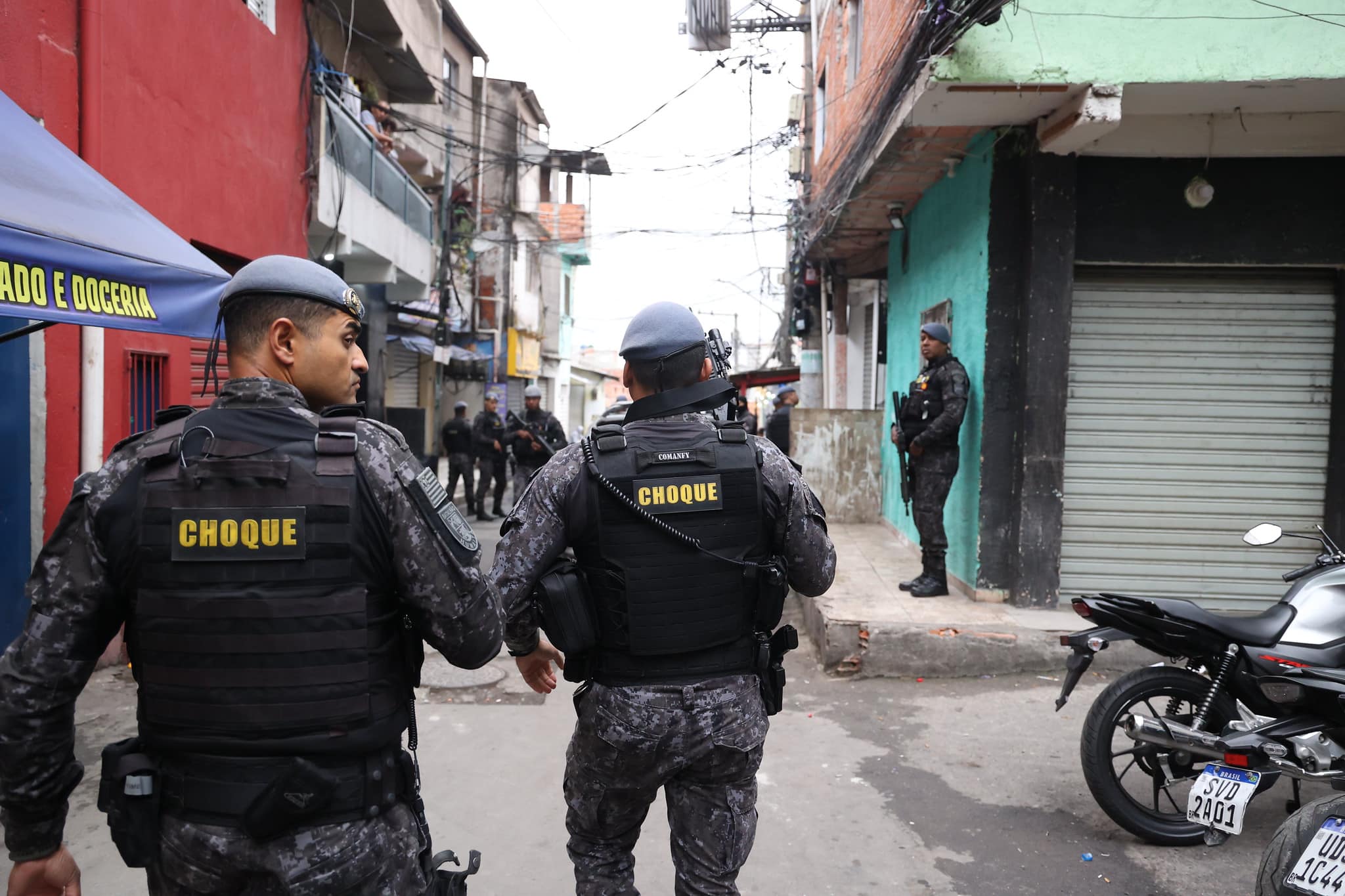 pm-remove-lombadas-irregulares-instaladas-por-criminosos-em-paraisopolis