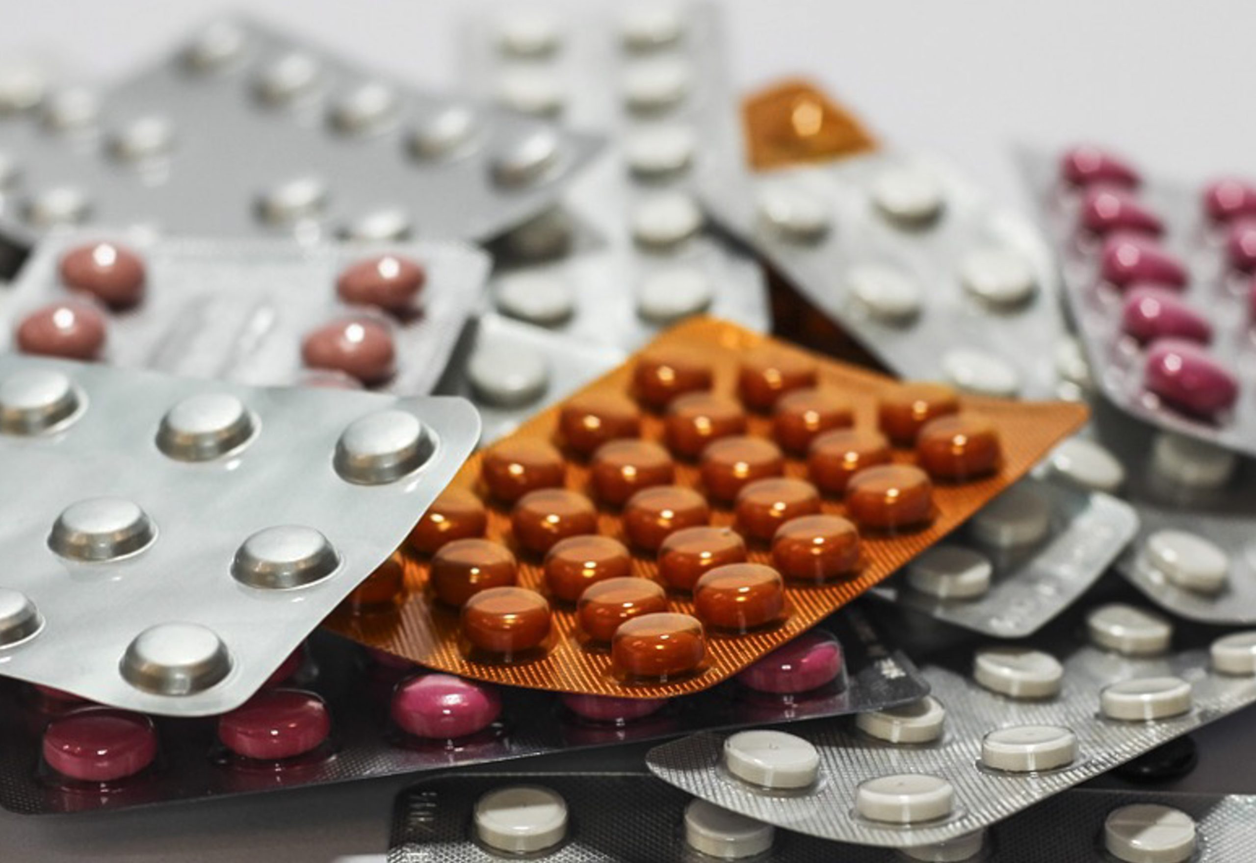 pesquisa-do-procon-sp-mostra-que-quase-80%-dos-consumidores-que-compram-medicamentos-desconhecem-teto-de-precos