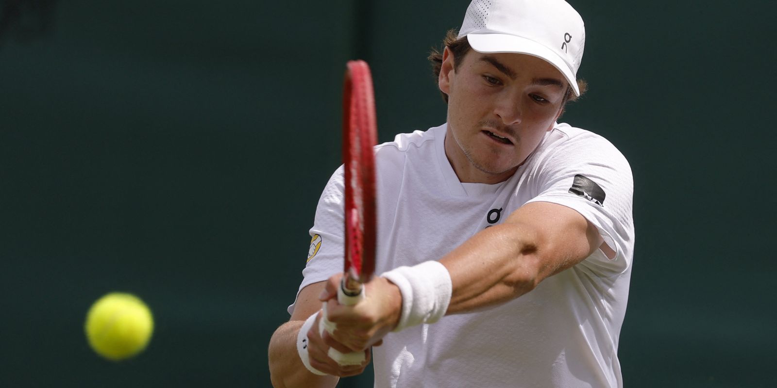 joao-fonseca-estreia-em-wimbledon-com-3-a-0-sobre-bautista-agut