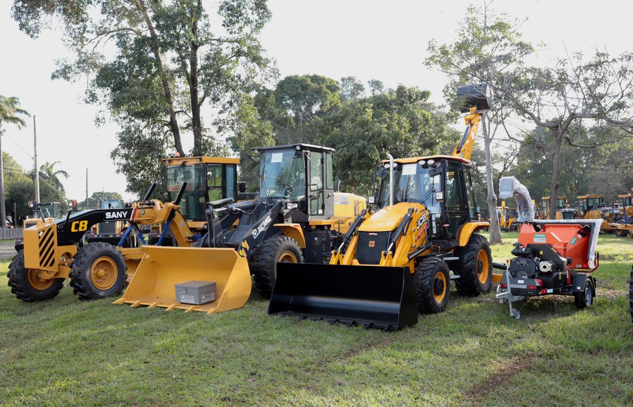 governo-de-sp-entrega-maquinas-para-ampliar-apoio-a-produtores-rurais-da-regiao-de-ribeirao-preto