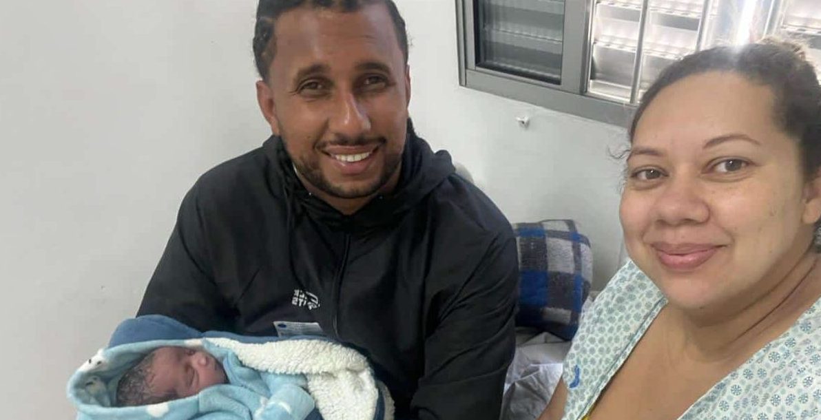 gravida-entra-em-trabalho-de-parto-e-bebe-nasce-em-base-de-atendimento-da-concessionaria-novo-litoral,-na-rodovia-mogi-bertioga
