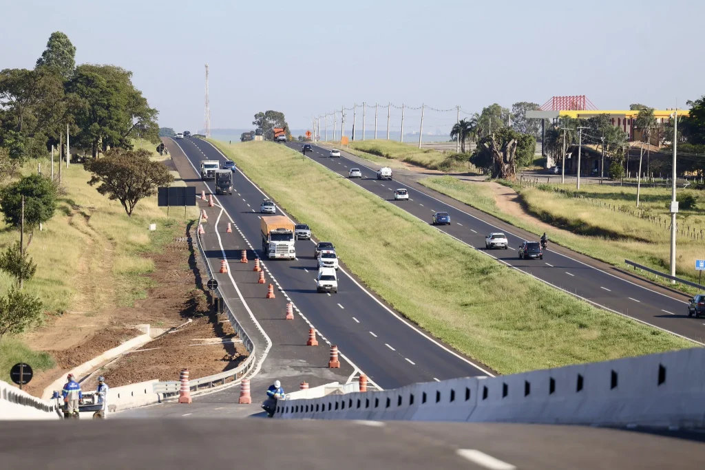 rodovias-estaduais-devem-receber-mais-de-32-milhoes-de-veiculos-no-feriado-de-9-de-julho;-saiba-os-melhores-horarios-para-viajar