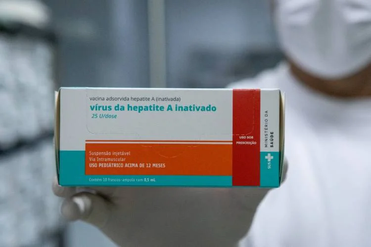 hepatites-virais:-saiba-como-se-manifestam-os-diferentes-tipos-da-doenca-e-conheca-as-formas-de-prevencao