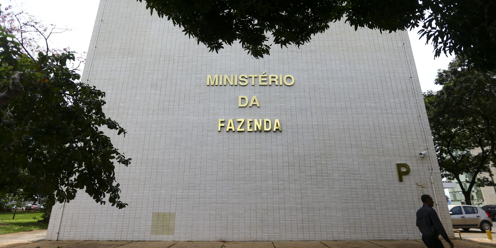 governo-deve-recorrer-ao-stf-sobre-pec-de-agentes-de-saude