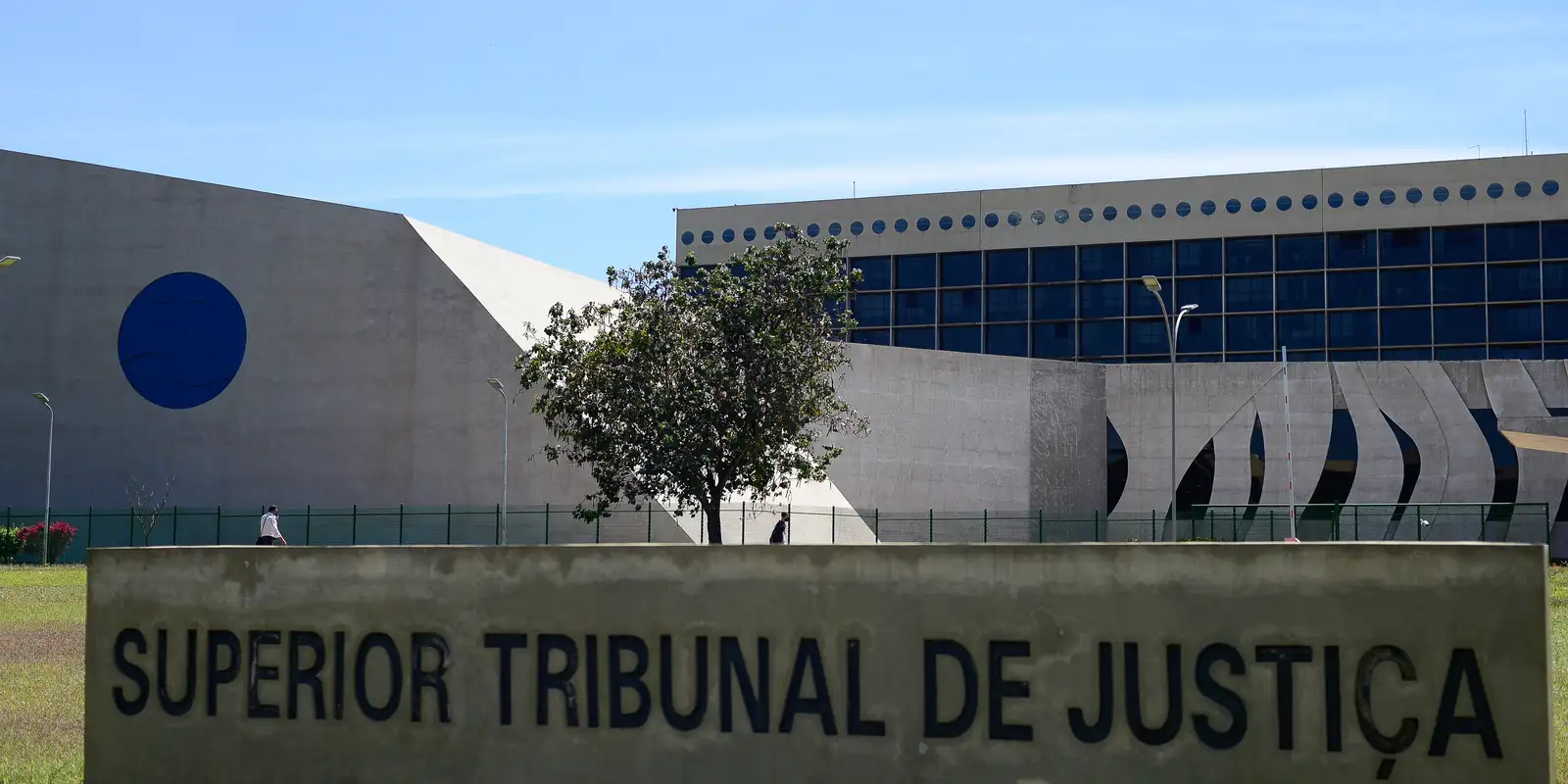 stj-libera retomada-de cobranca-de-dividas-do-grupo-manguinhos
