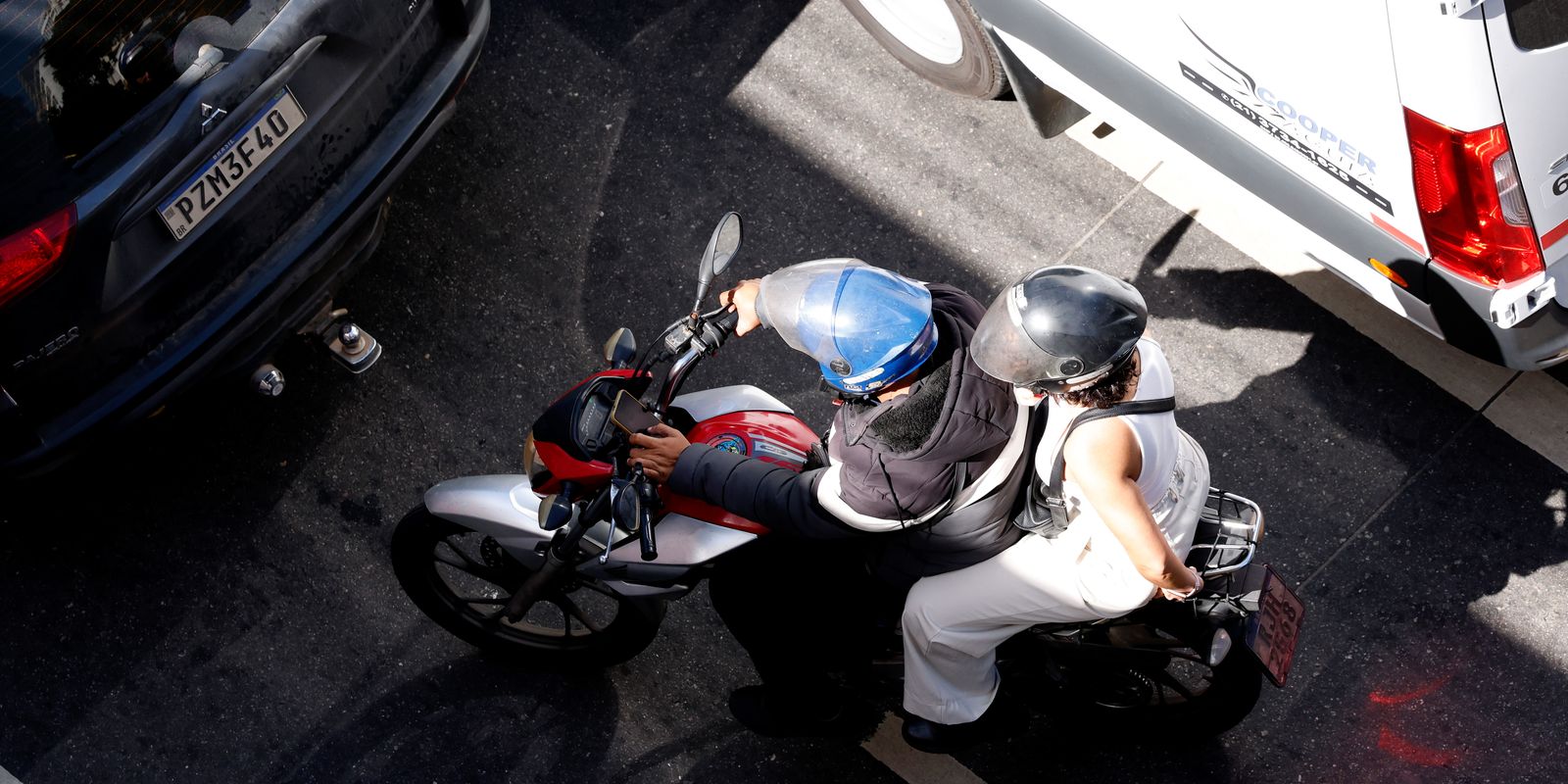 bombeiros-do-rj-alertam-motociclistas-sobre-uso-dos-itens-de-seguranca