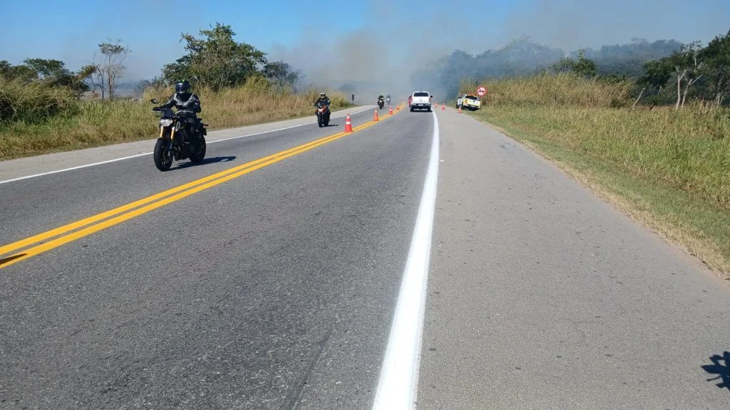 queimadas-nas-rodovias:-saiba-o-que-fazer-ao-encontrar-sinais-de-incendio