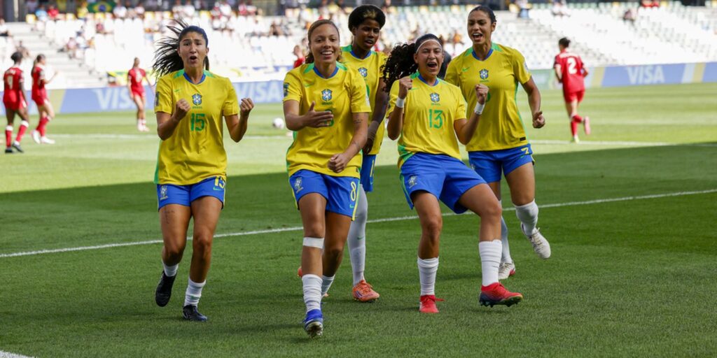 selecao-feminina-derrota-canada-e-avanca-as-oitavas-do-mundial-sub-20