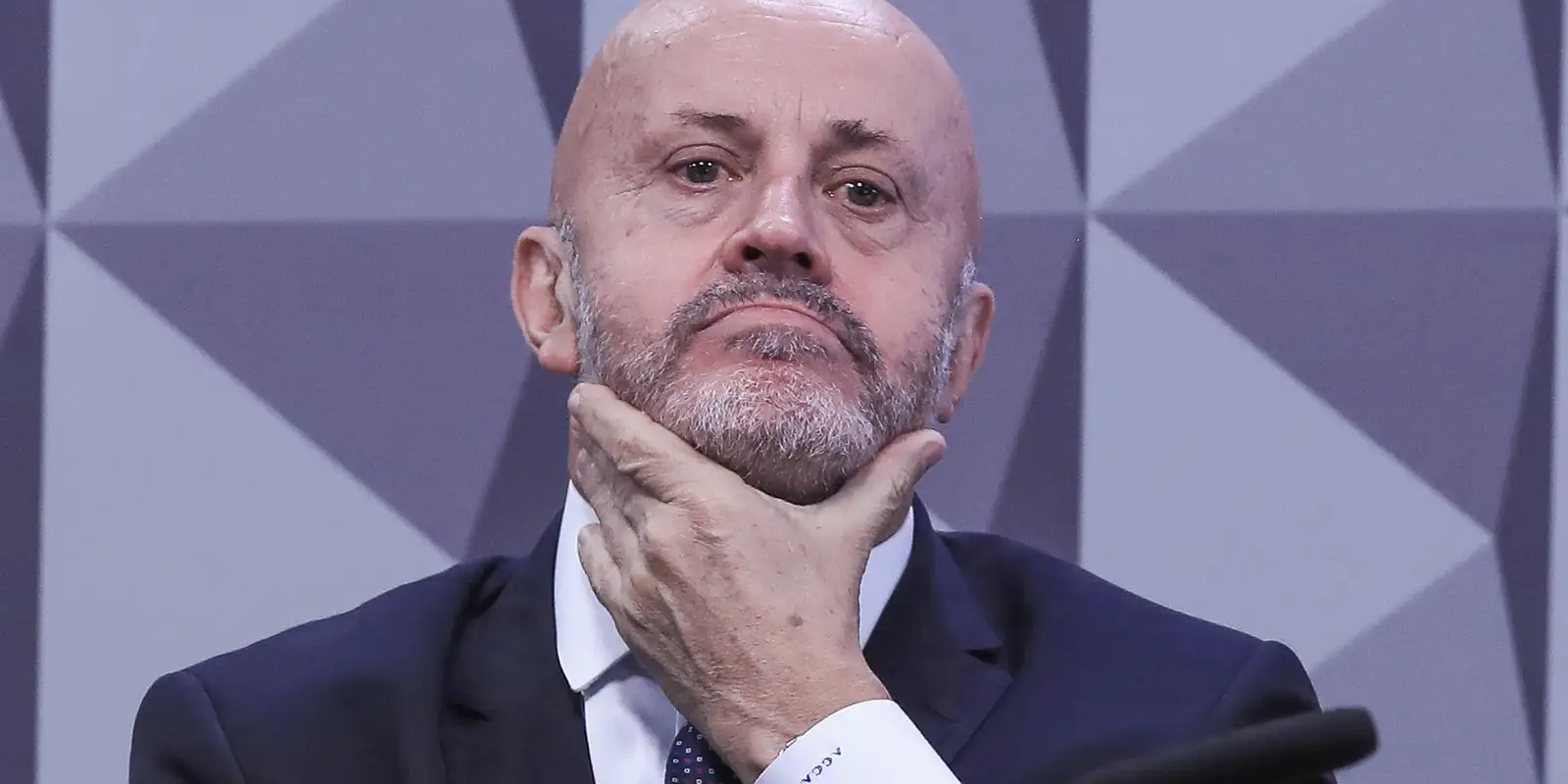 andre-mendonca-manda-soltar-filho-do-“careca-do-inss”