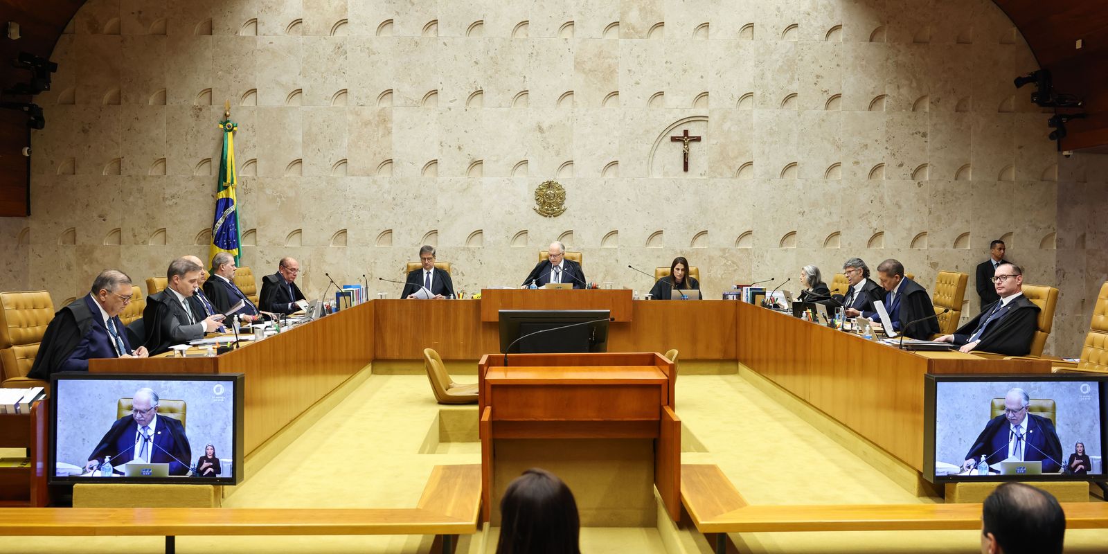 stf-interrompe-julgamento;-sessao-sera-retomada-sera-as-15h
