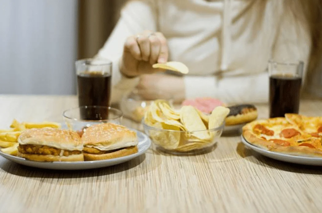 como-diferenciar-entre-alimentos-ultraprocessados-e-alimentos-industrializados?