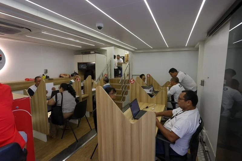 moradores-da-regiao-de-campinas-recebem-atendimento-habitacional-movel